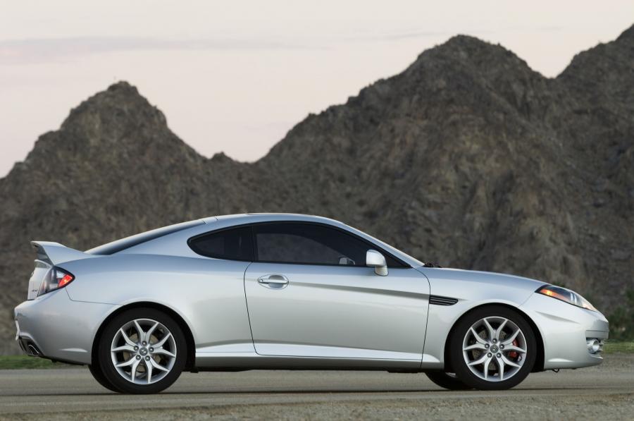  Hyundai Coupe 2008 года  (фото 9 из 30)
